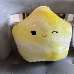 Star squishmallows